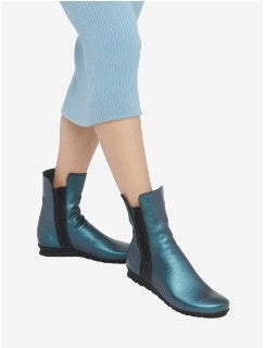 ARCHE BARZEE METALLIC GREEN BOOT