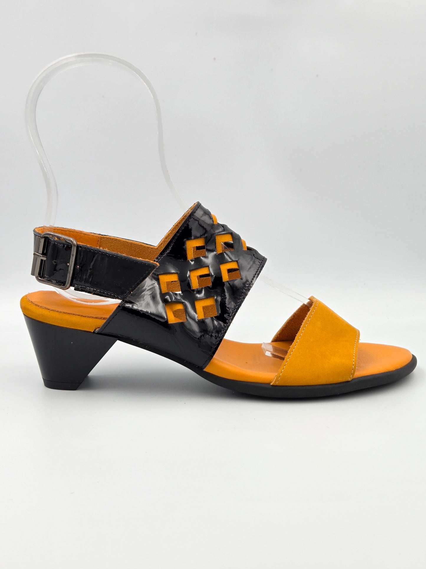 ARCHE SAMPLE - IZIBEL BLACK & YELLOW HEELED SANDAL