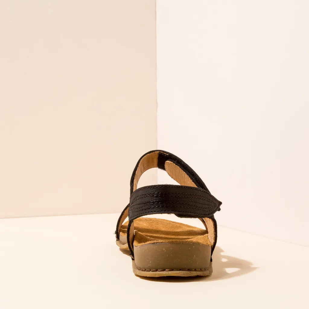 EL NATURALISTA PANGLAO N5810 BLACK LEATHER SANDALS