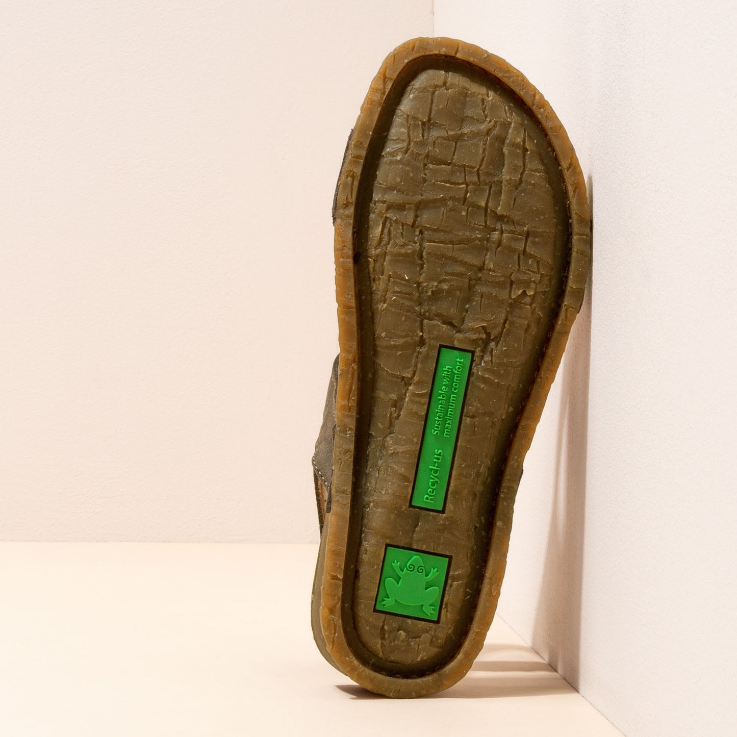 EL NATURALISTA PANGLAO N5816 BROWN LEATHER SANDALS