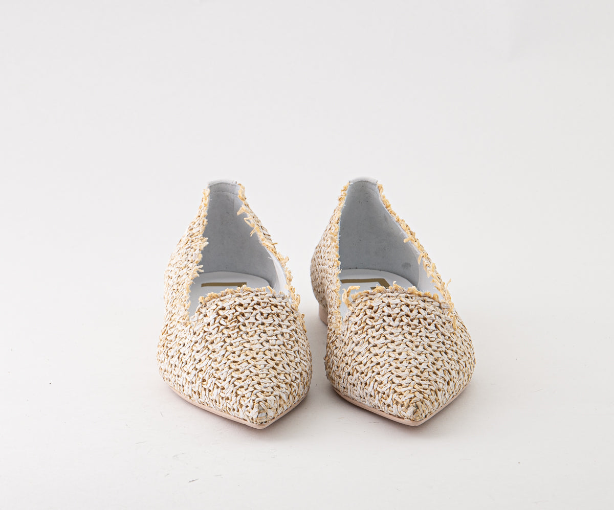 ICONICA 8019 CREAM TEXTURED BALLERINA
