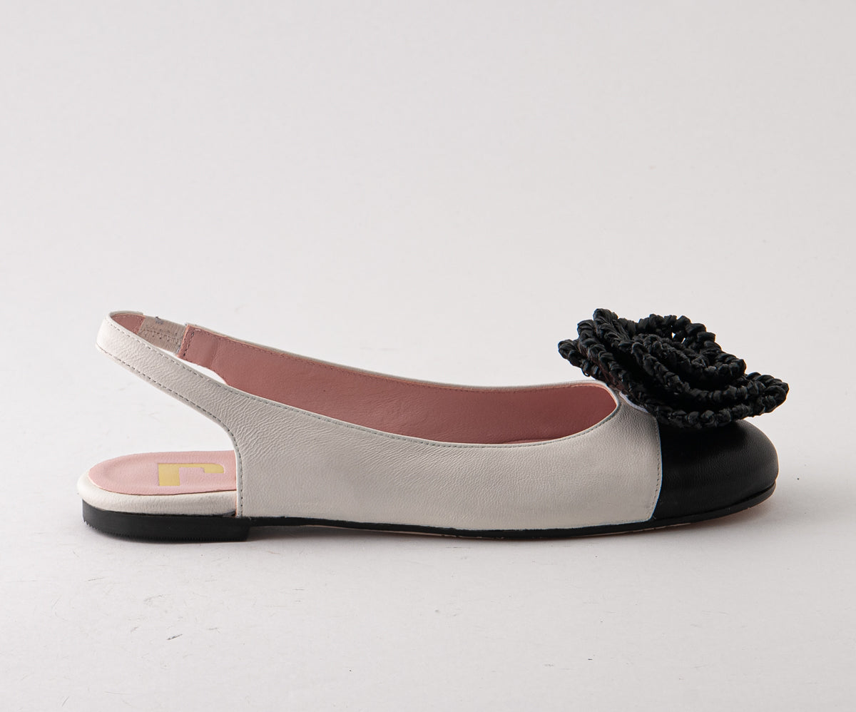 ANIMA 8094 BLACK AND WHITE FLAT SLINGBACK