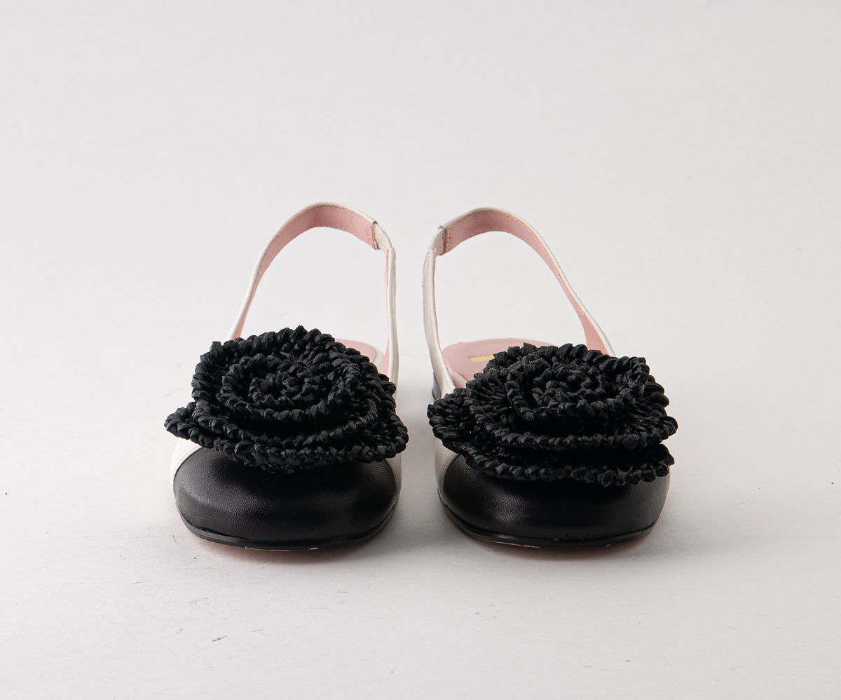 ANIMA 8094 BLACK AND WHITE FLAT SLINGBACK