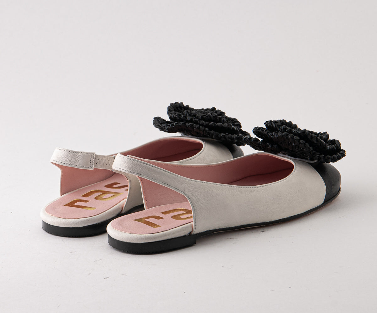 ANIMA 8094 BLACK AND WHITE FLAT SLINGBACK
