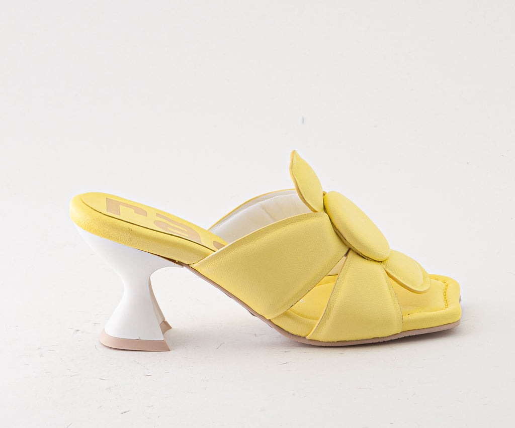 BICE 8132 YELLOW HEELED MULE