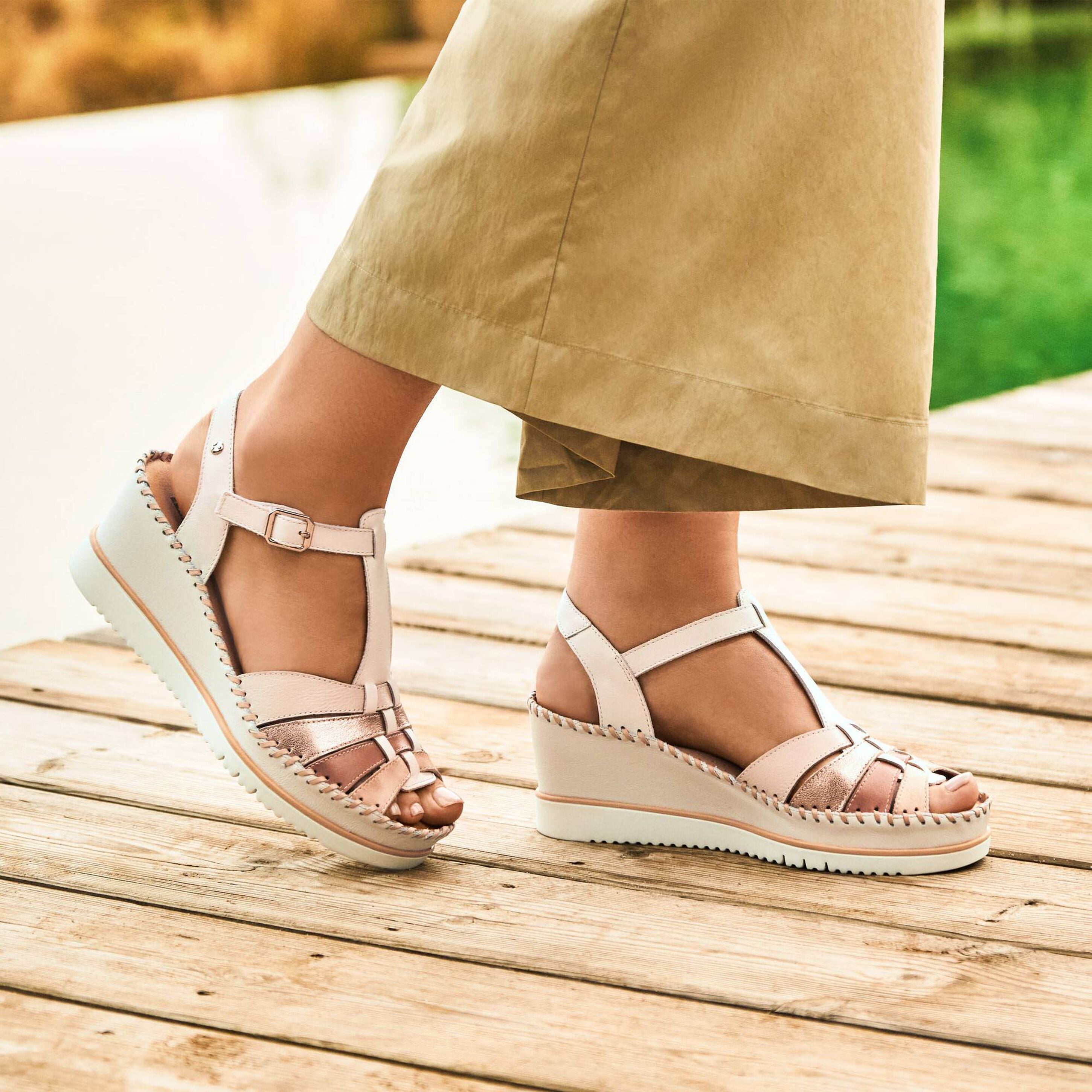 PIKOLINOS AGUADULCE W3Z-1836 CREAM WEDGE SANDAL