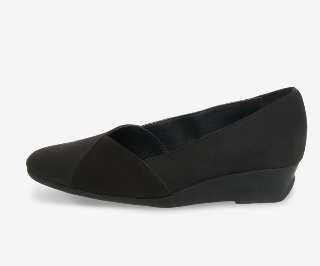ANYSSI BLACK WEDGE HEELS