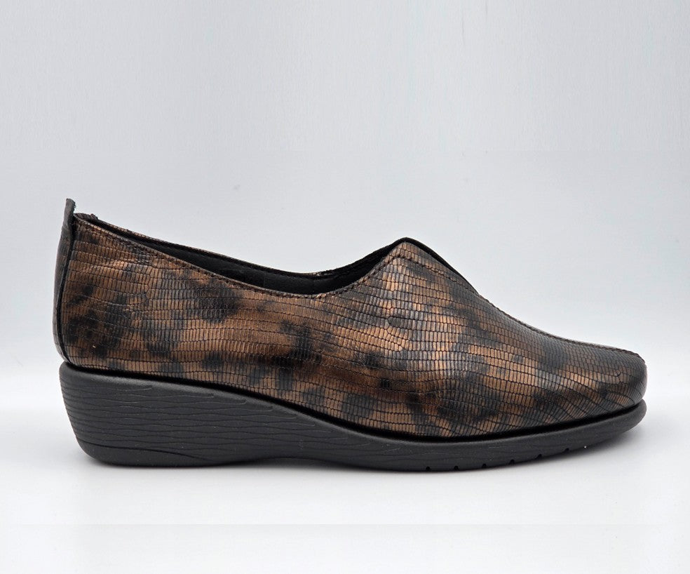 FLEX & GO ADORING BROWN LOAFER