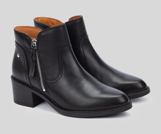 BACAROT W2D-8674 BLACK LEATHER BOOTS
