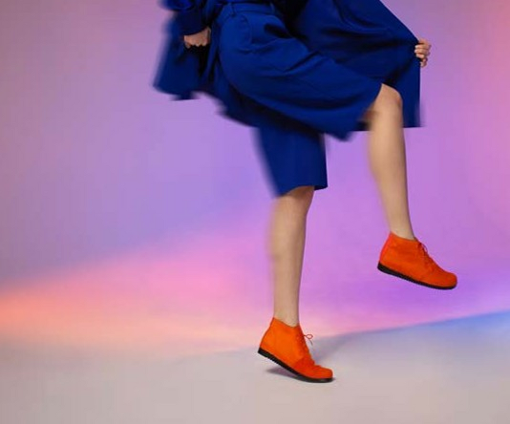 BAOTEK ORANGE COWHIDE ANKLE BOOTS