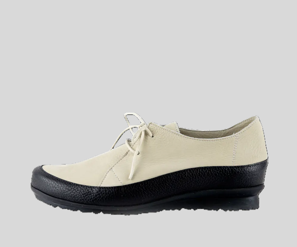 BAROHA BLACK & BEIGE LEATHER DERBIES