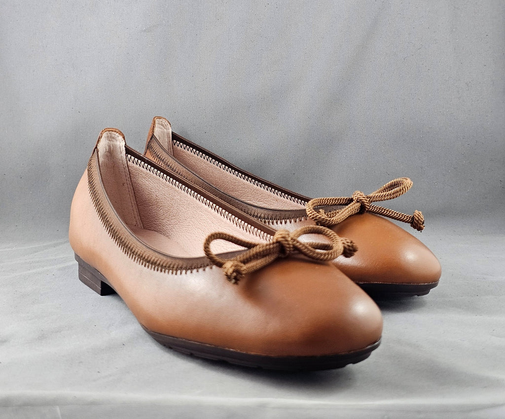 BASIL HI253731 TAN LEATHER BALLERINA