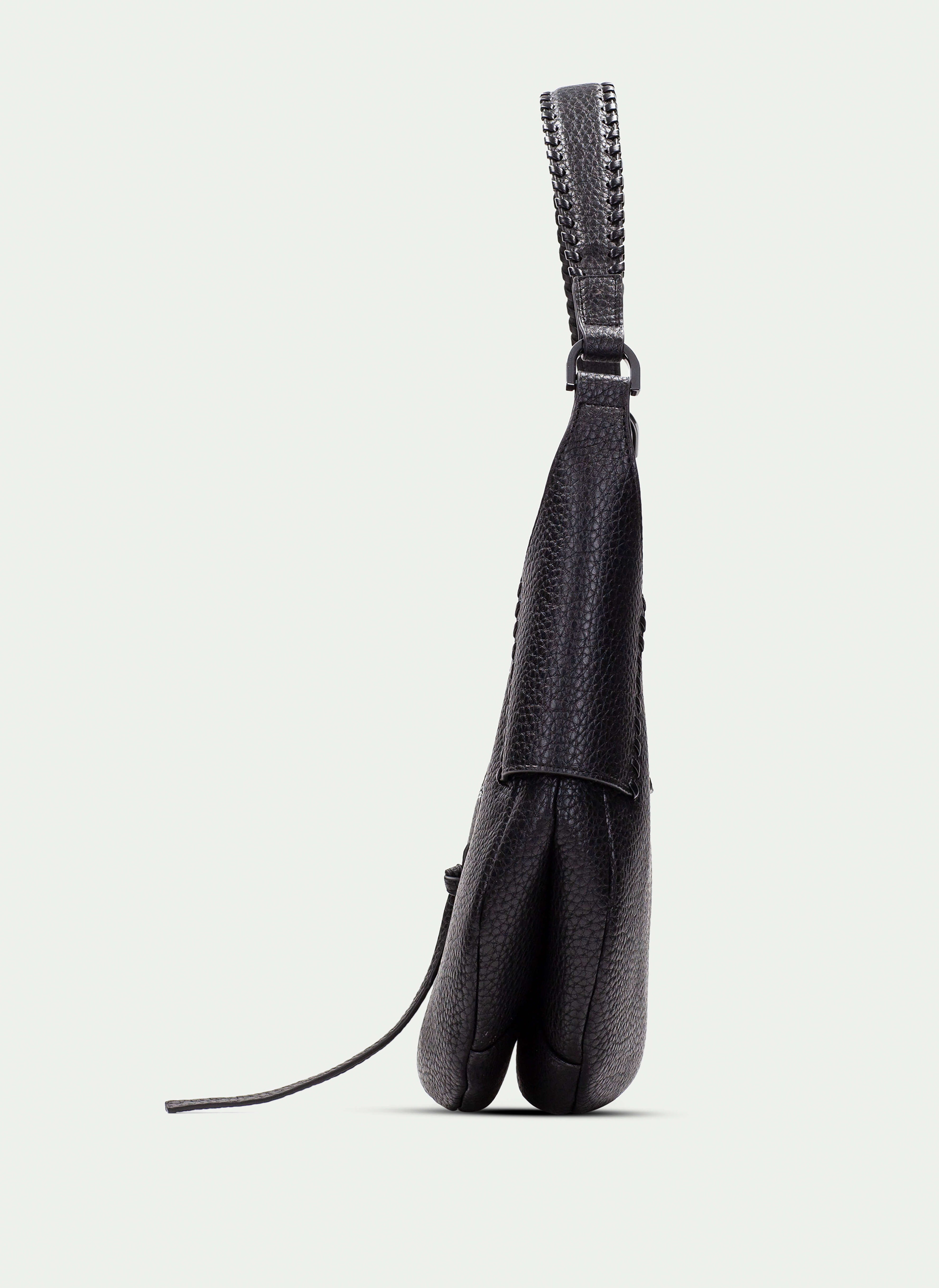 BOLSOS BV254147 GRAINED BLACK SHOULDER BAG