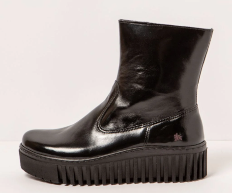 BRIGHTON 1531 PATENT BLACK BOOTS