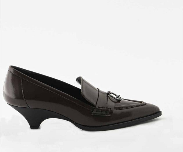 CELEB 8250 BROWN LEATHER HEELED LOAFER