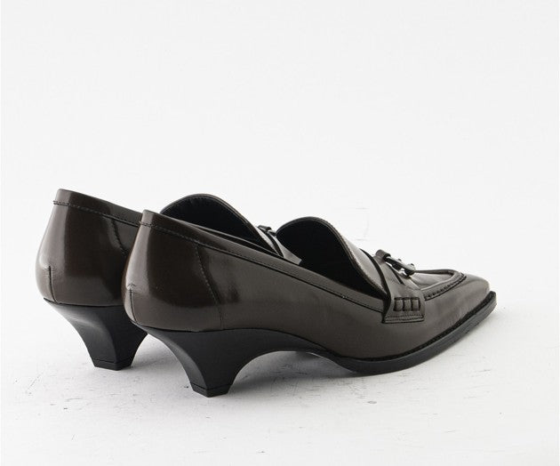 CELEB 8250 BROWN LEATHER HEELED LOAFER