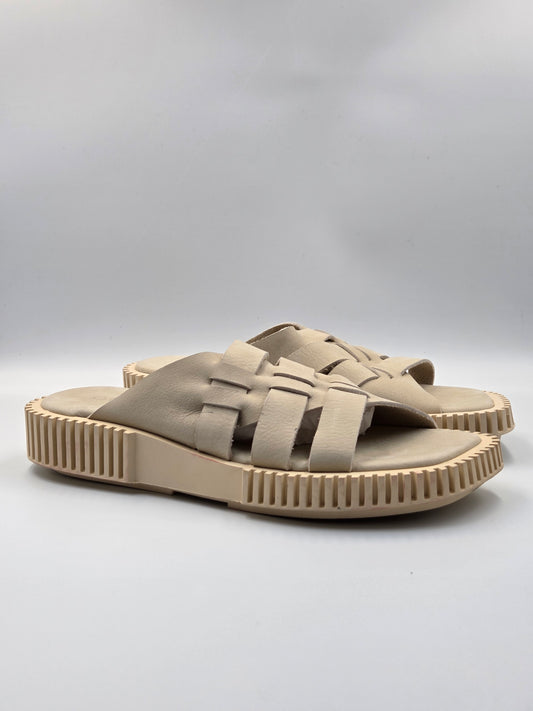 ARCHE SAMPLE - IXESSE CREAM SUMMER SLIDE