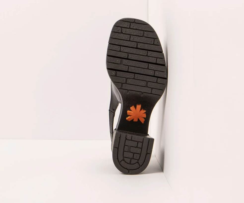 EVISSA 1994 PATENT BLACK HEELS