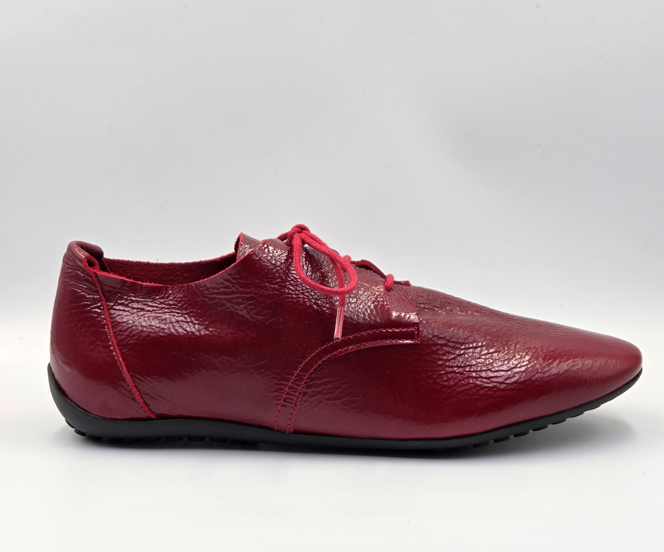 FANYEL CHERRY RED DERBIE