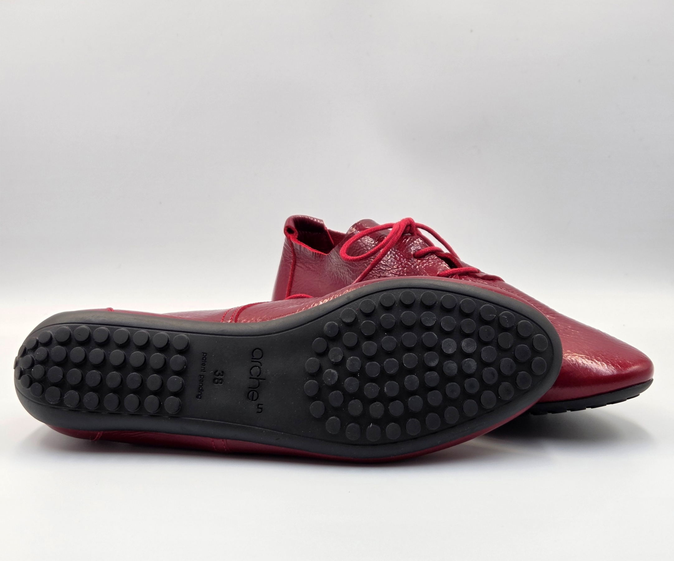 FANYEL CHERRY RED DERBIE