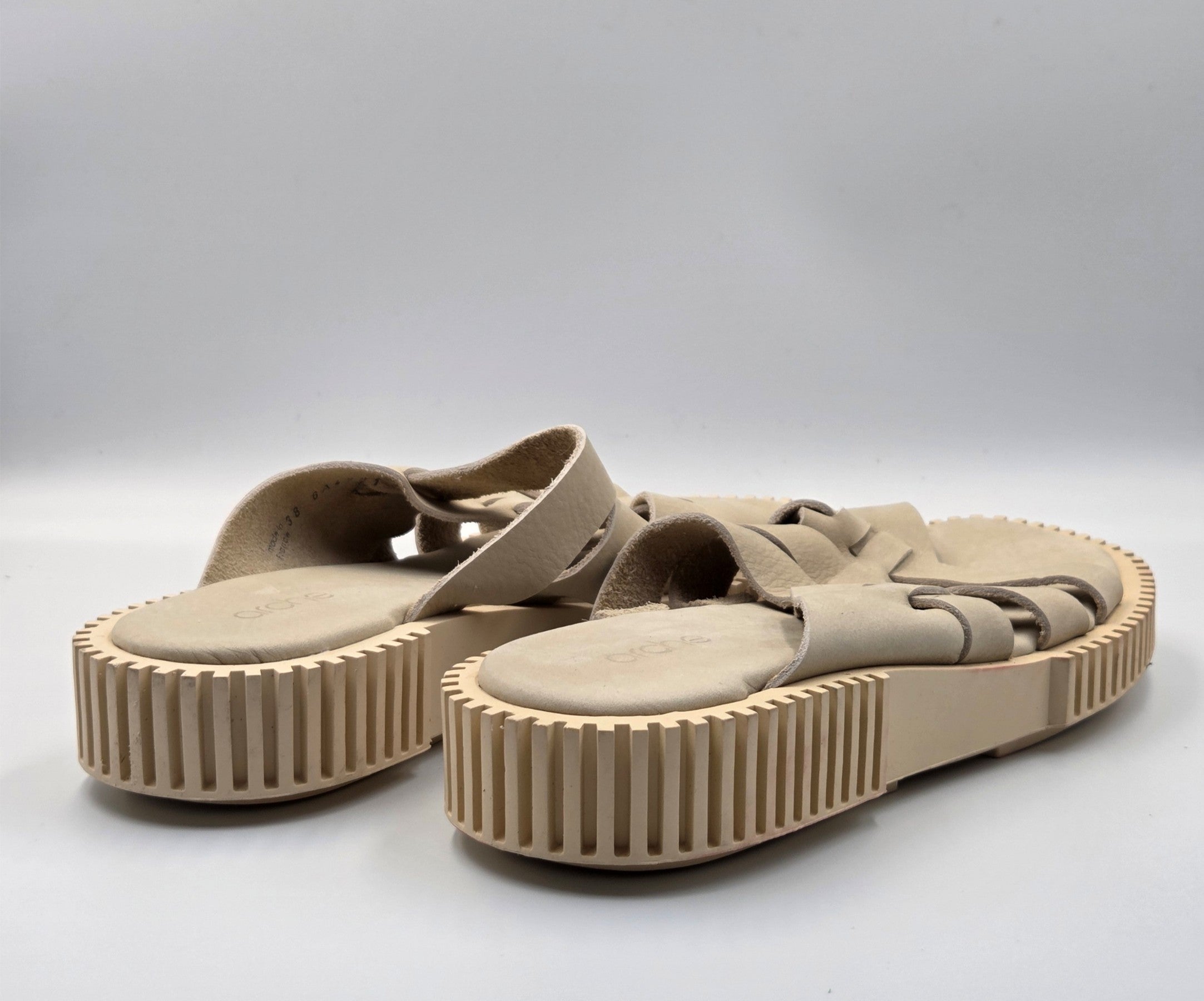 IXESSE CREAM SUMMER SLIDE
