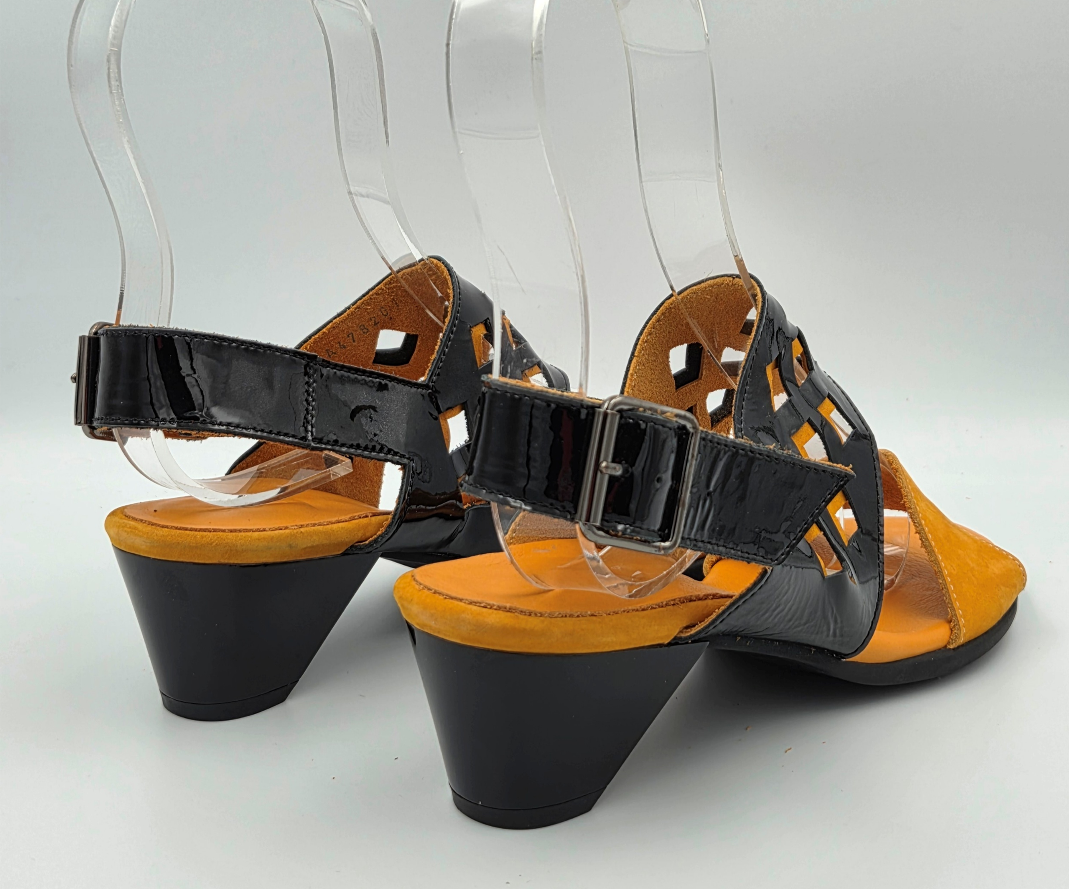 IZIBEL BLACK & YELLOW HEELED SANDAL