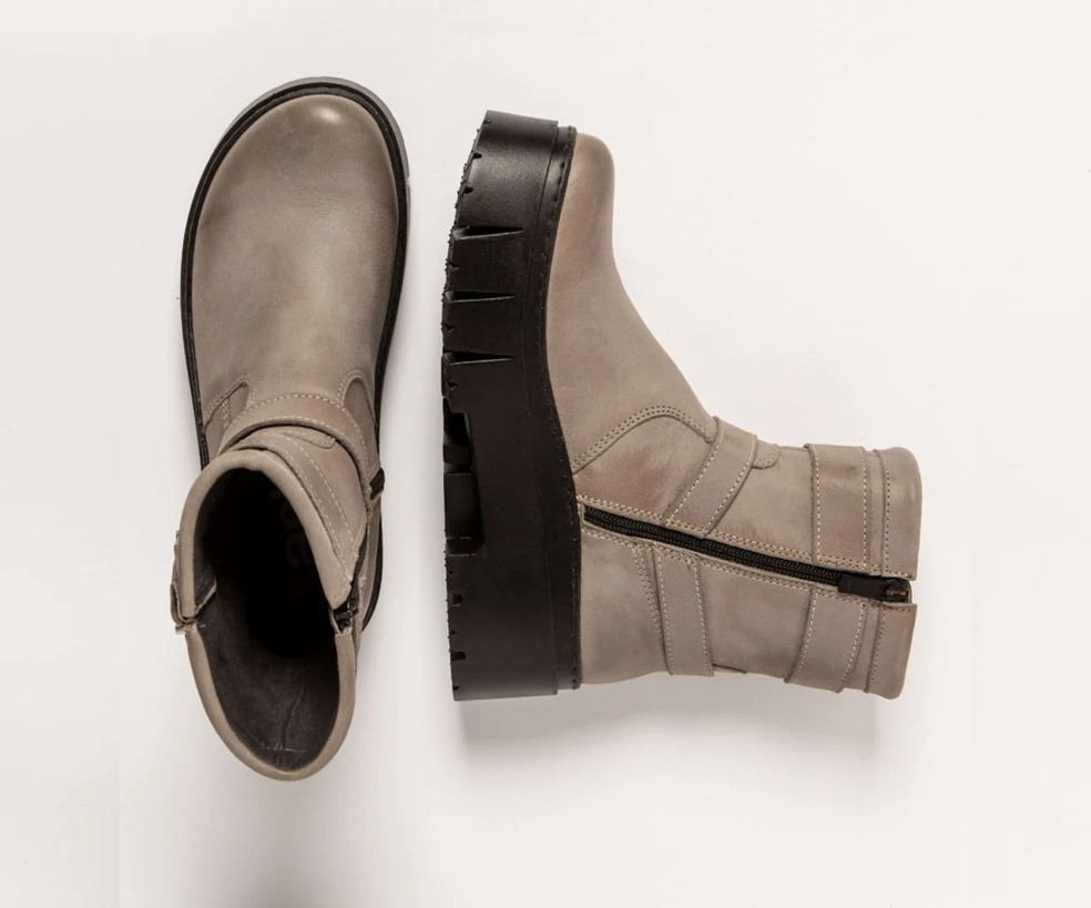LEEDS 1767 TAUPE LEATHER BOOTS