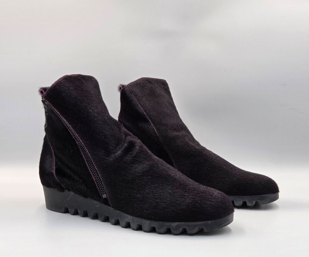 LOMAGE PURPLE COWHIDE ANKLE BOOT