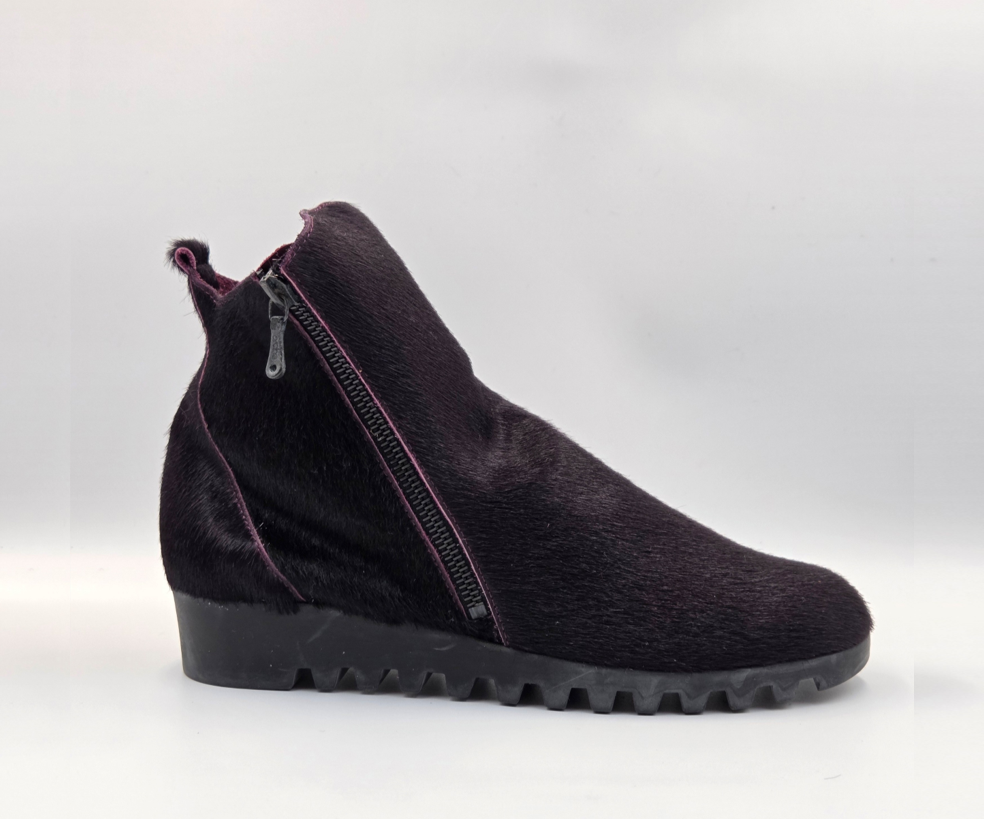 LOMAGE PURPLE COWHIDE ANKLE BOOT