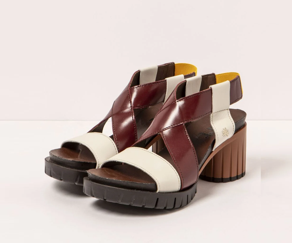 MALIBU 1921 CREAM & BURGUNDY HEEL