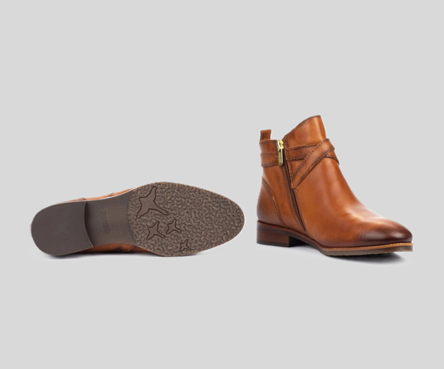 PIKOLINOS SAMPLE - ROYAL W4D-8614 BROWN LEATHER ANKLE BOOTS