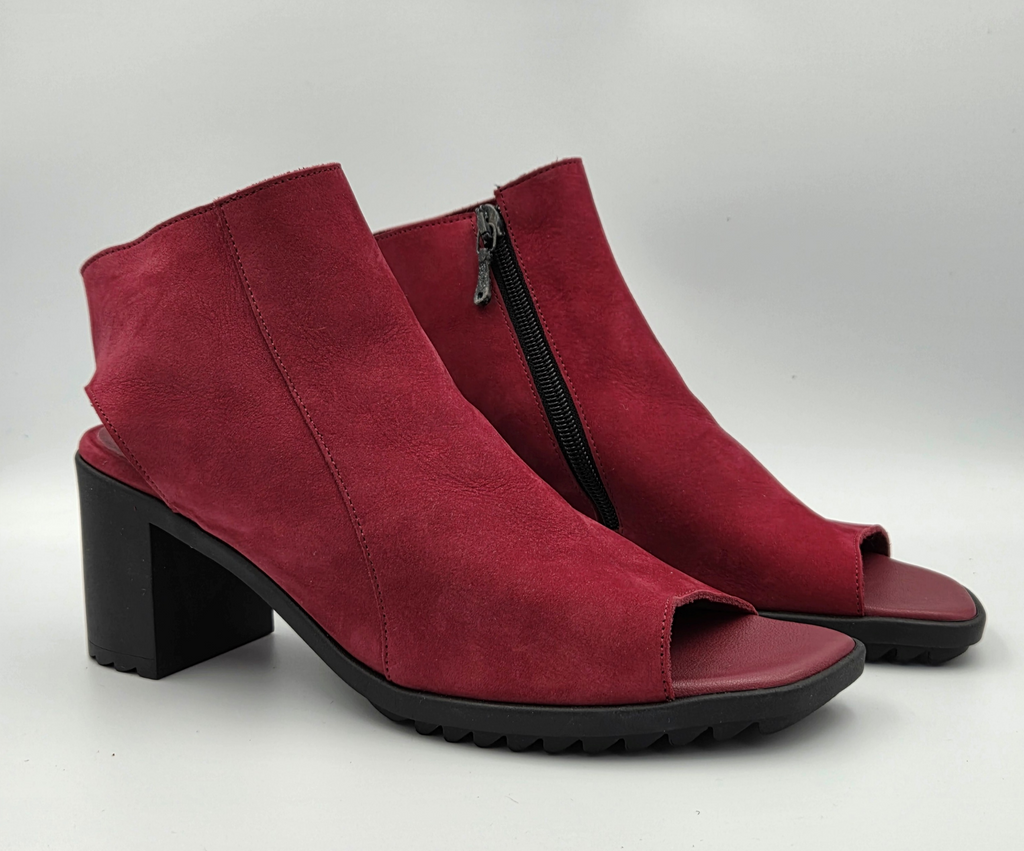 SHARMA BURGUNDY NUBUCK HEEL