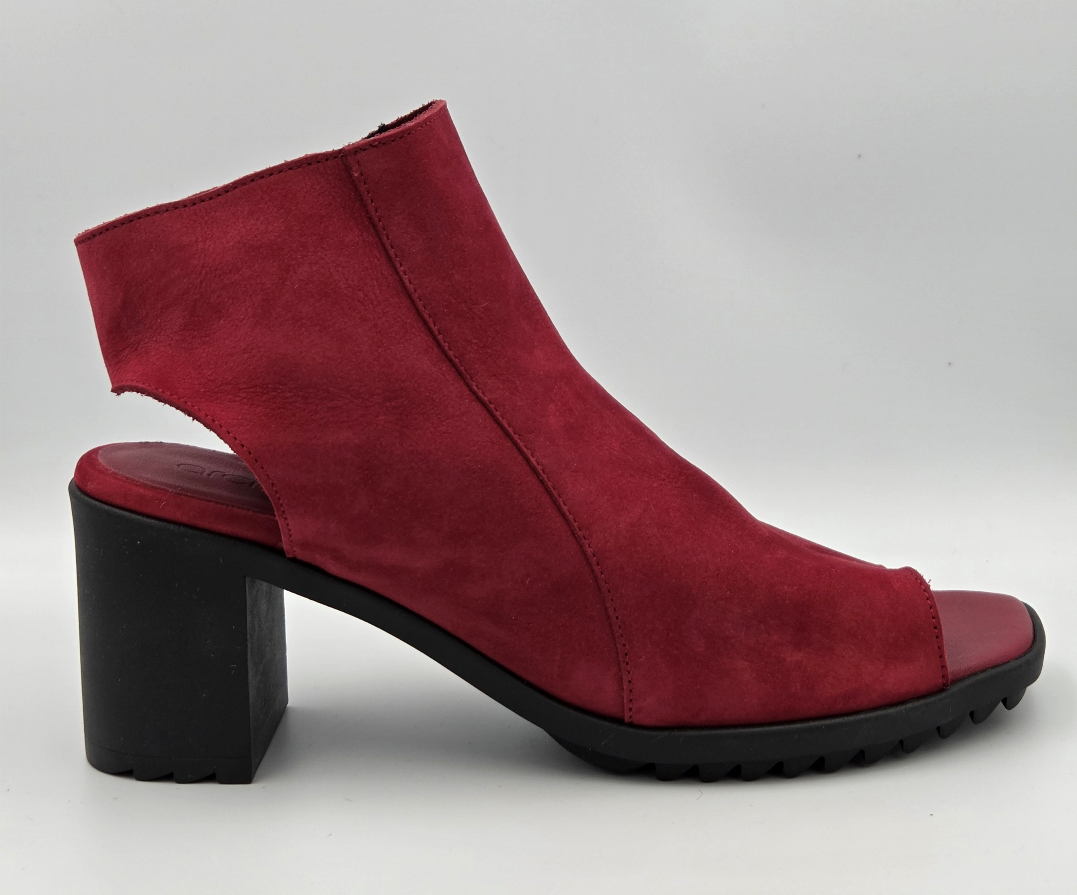 SHARMA BURGUNDY NUBUCK HEEL