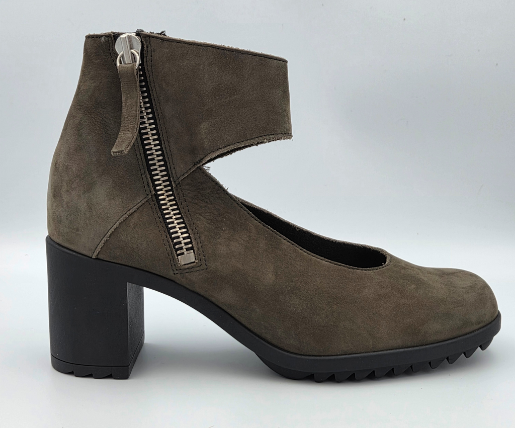 SHEYLA GREY NUBUCK HEEL