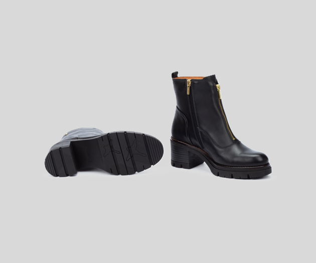 PIKOLINOS SAMPLE - SORIA W0B-8626 BLACK LEATHER ANKLE BOOT