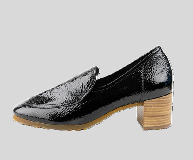 SOUAKO BLACK PATENT HEELED LOAFER