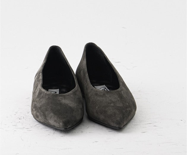 RAS SHOES SAMPLE - SYMBOL 8200 BROWN SUEDE BALLERINAS