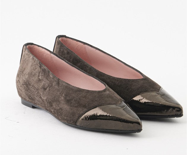 RAS SHOES SAMPLE - SYMBOL 8207 BROWN SUEDE/ PATENT BALLERINA