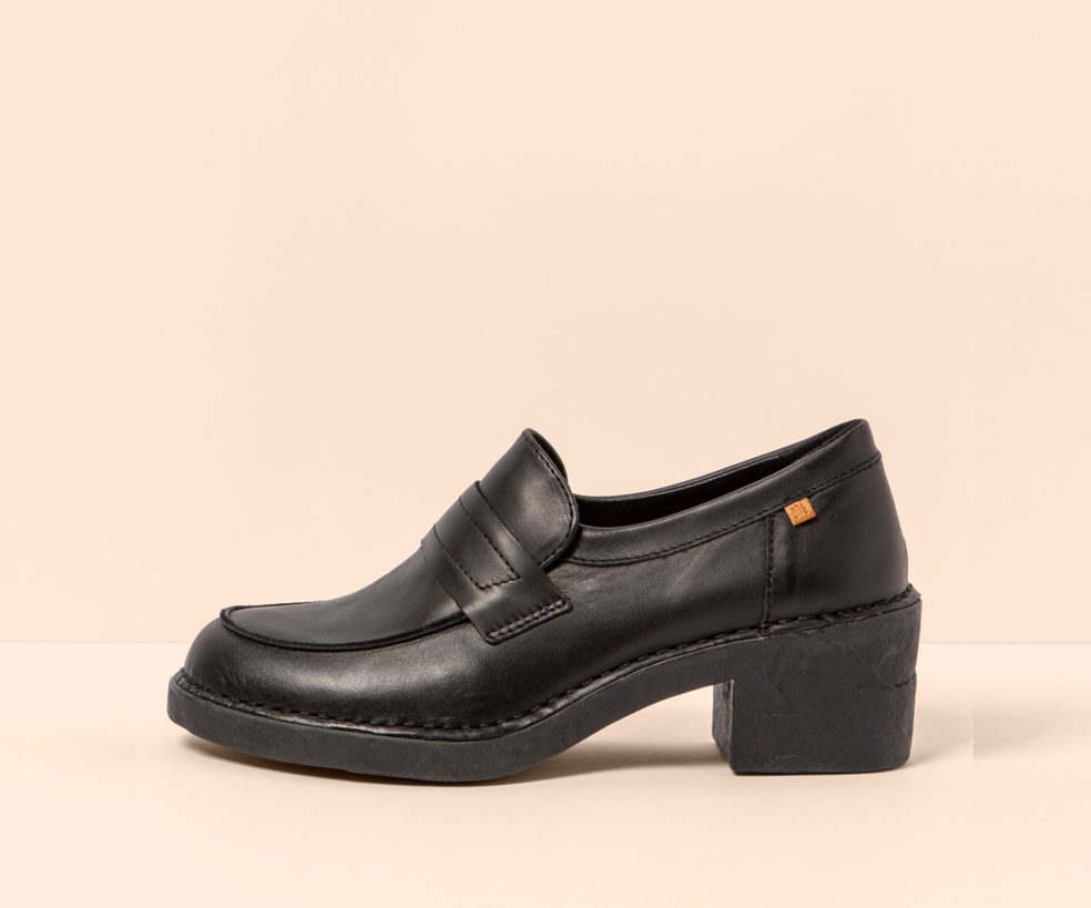 TICINO N5667 BLACK LEATHER HEELED LOAFER