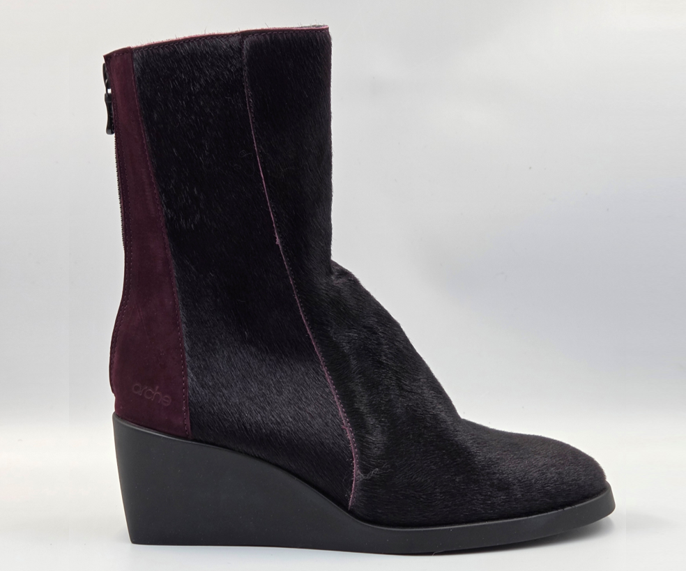 TILMAA PURPLE COWHIDE BOOT