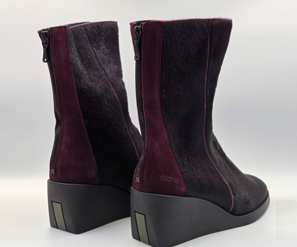 TILMAA PURPLE COWHIDE BOOT