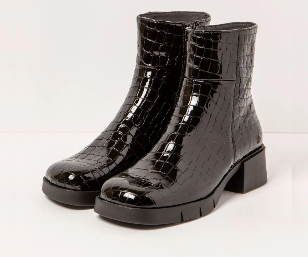 VARSOVIA 1284 CROC PATENT BLACK LEATHER BOOTS