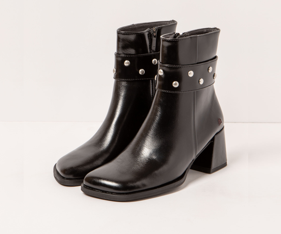 VERONA 1706 BLACK LEATHER ANKLE BOOT