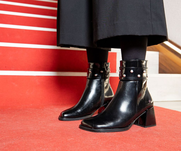 VERONA 1706 BLACK LEATHER ANKLE BOOT