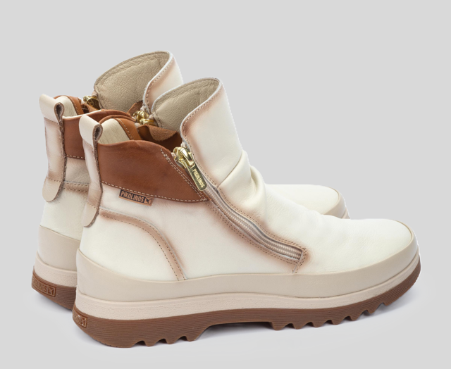 PIKOLINOS SAMPLE - VIGO W3W-8888 CREAM LEATHER WEEKEND BOOTS