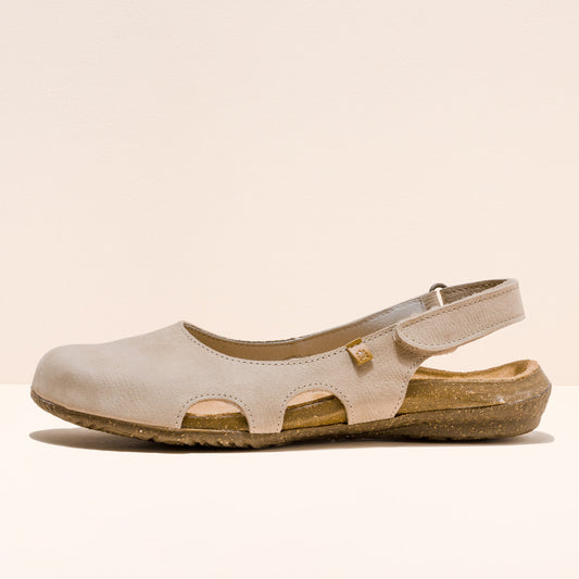 EL NATURALISTA WAKATAUA N412 CREAM LEATHER SANDALS